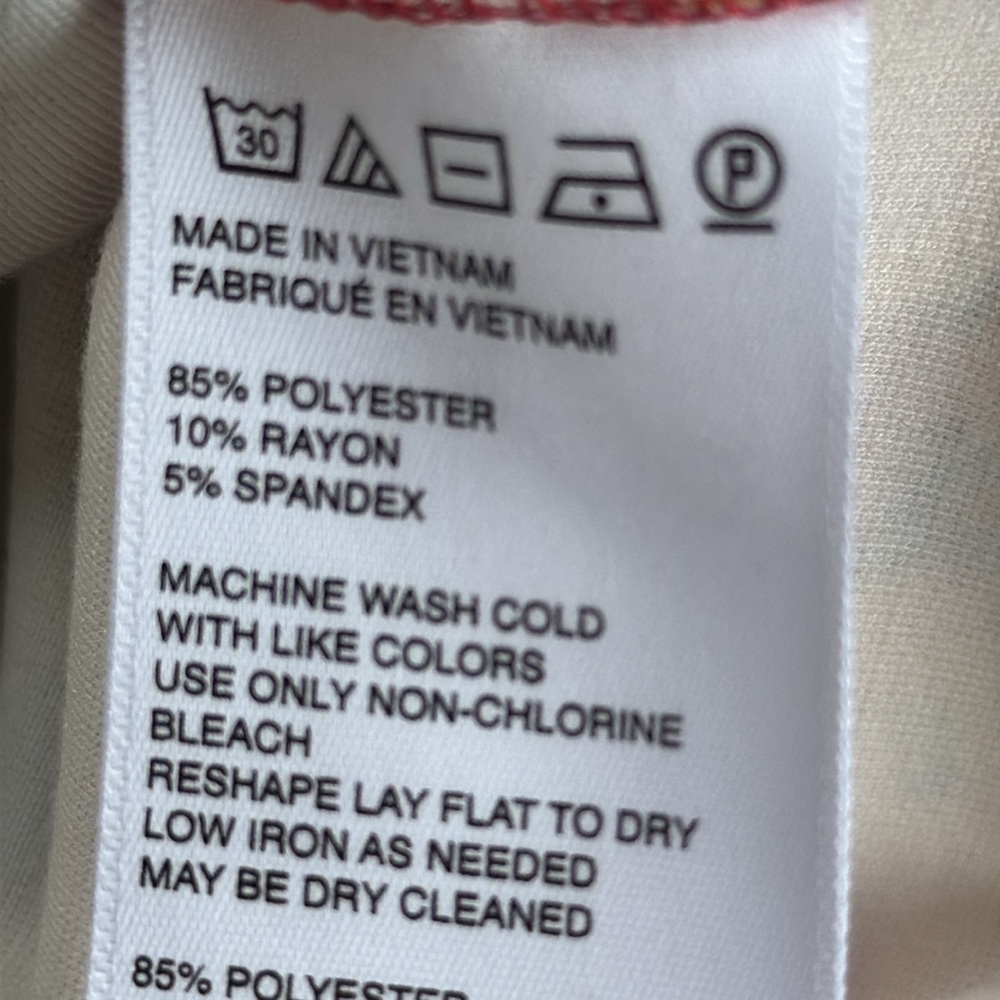 Urban Outfitters x Pomme Chan
Donnie Red Flamingo Strapless Dress
Size Small - Picture 11 of 11